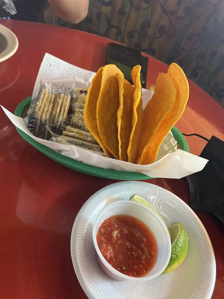 Chips and Salsa with Crakers